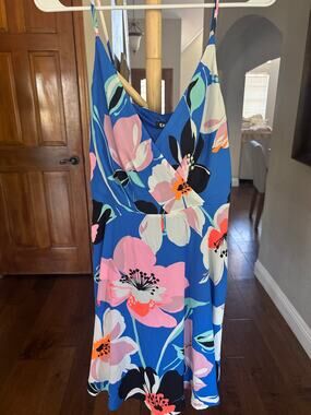 NWT Express Blue Tropical Floral Mini Dress Womens M Surplice Spaghetti Straps